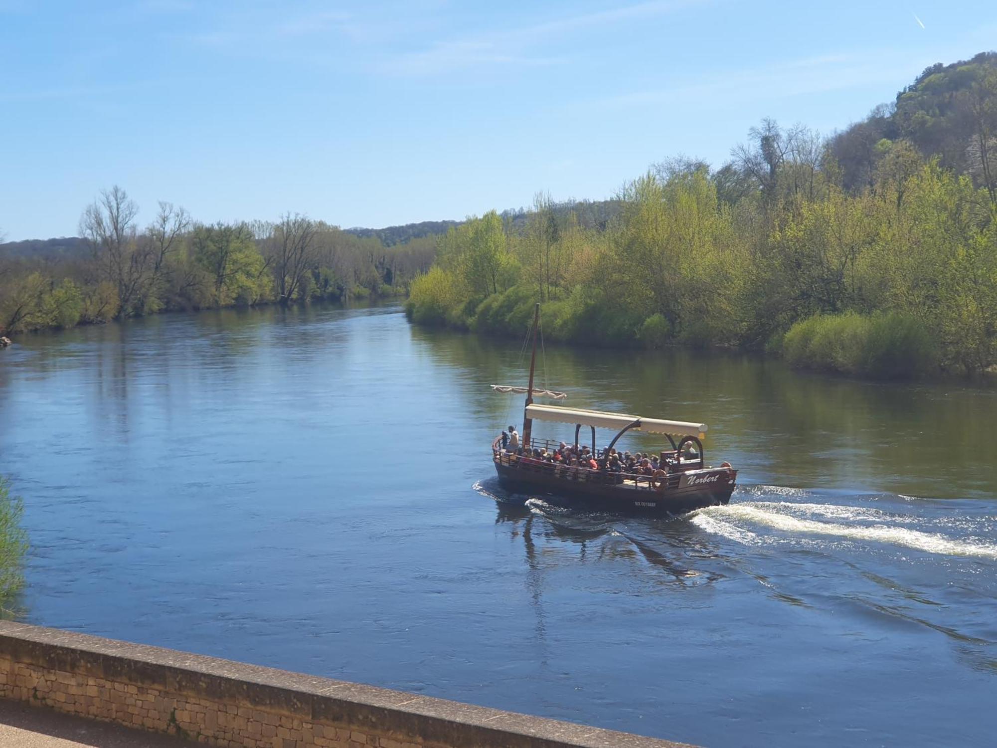 L Appart D En Face Sarlat-la-Canéda Buitenkant foto